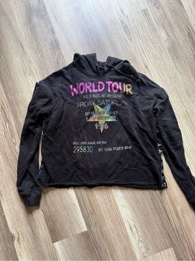 Black 'World Tour' Graphic Hoodie Sweatshirt